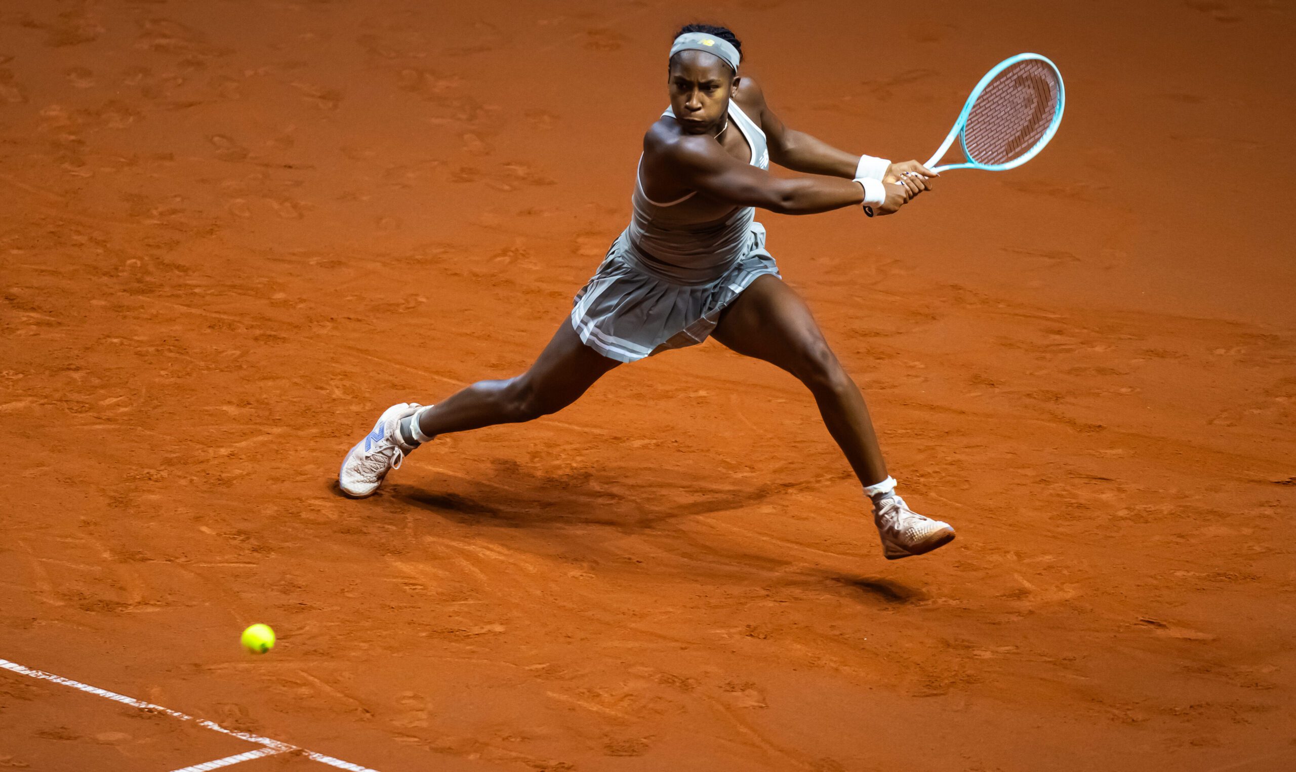 No. 4 Coco Gauff preps a return during her 2025 Stuttgart Open quarterfinal.