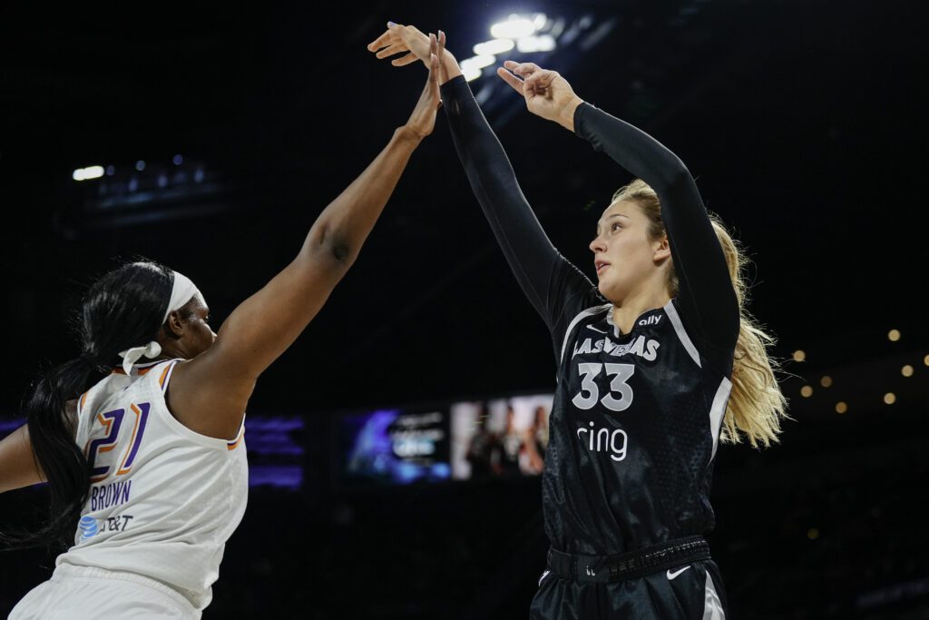Las Vegas's Elizabeth Kitley shoots a basket during a 2025 WNBA preseason game.